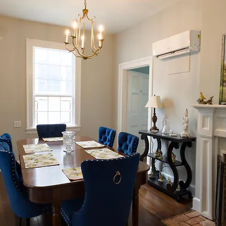 Borum House - 3 Bed, 2 & Half Bath, Full Kitchen, Heart Of Downtown Natchez Exterior photo