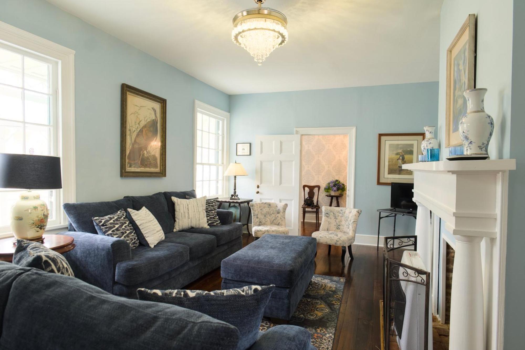 Casa vacanze Borum House - 3 Bed, 2 & Half Bath, Full Kitchen, Heart Of Downtown